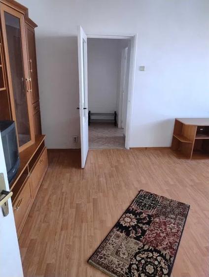 Apartament cu 2 camere semidecomandat, mobilat în Giurgiului