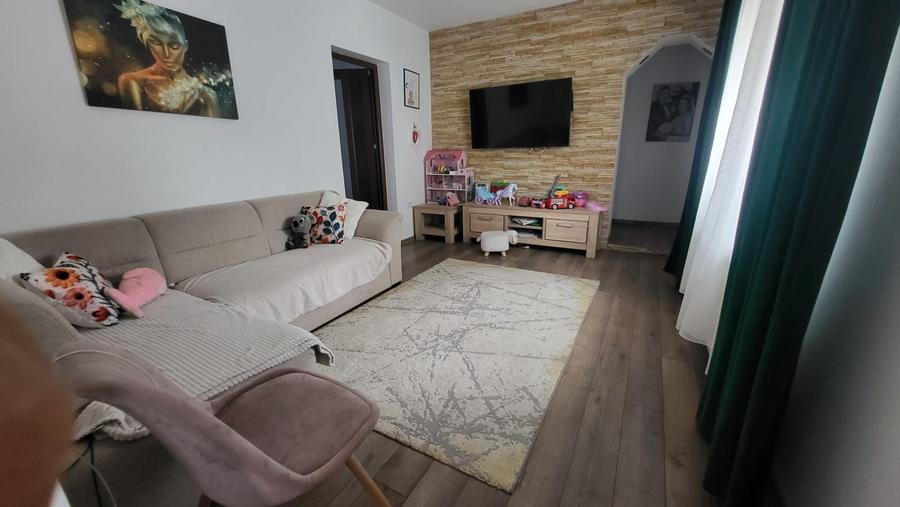 Casă cu 4 camere în Cumpăna