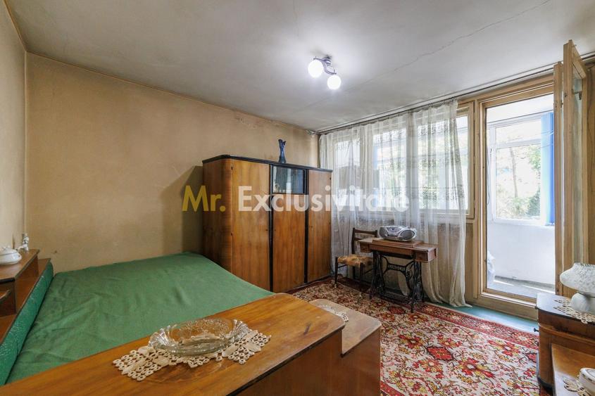 Apartament cu 3 camere decomandat, mobilat în Negru Vodă
