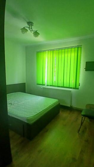 Apartament cu 2 camere semidecomandat în Girocului