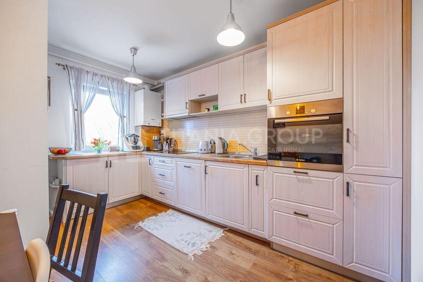 Apartament cu 4 camere decomandat, mobilat în Tractorul