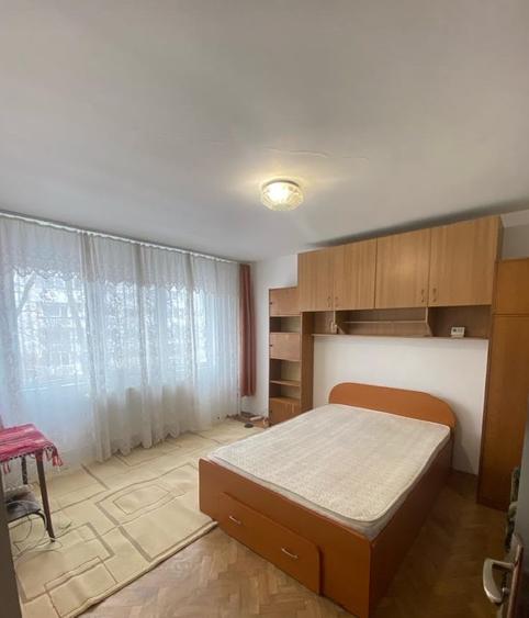 Garsonieră decomandată în Gemenii