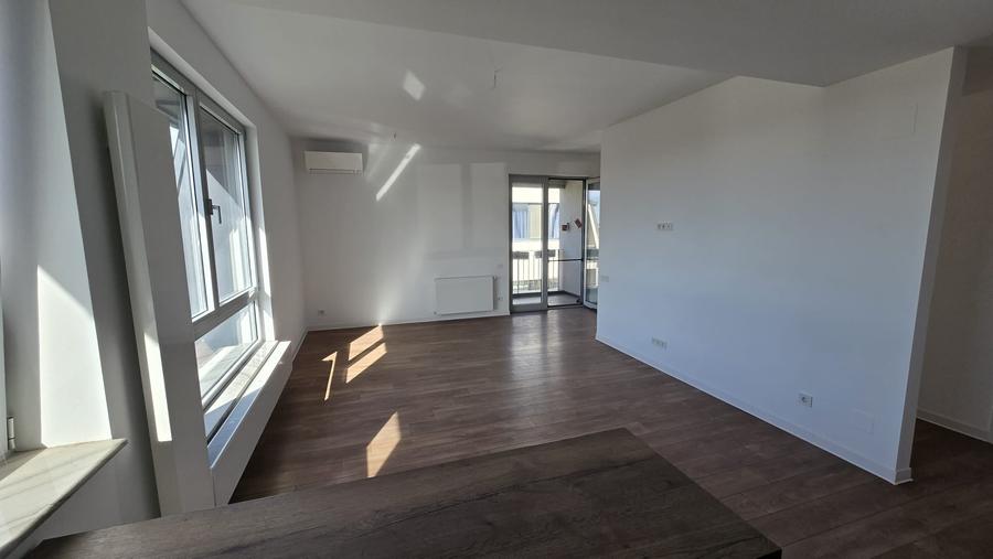 Apartament cu 3 camere decomandat, mobilat în Băneasa