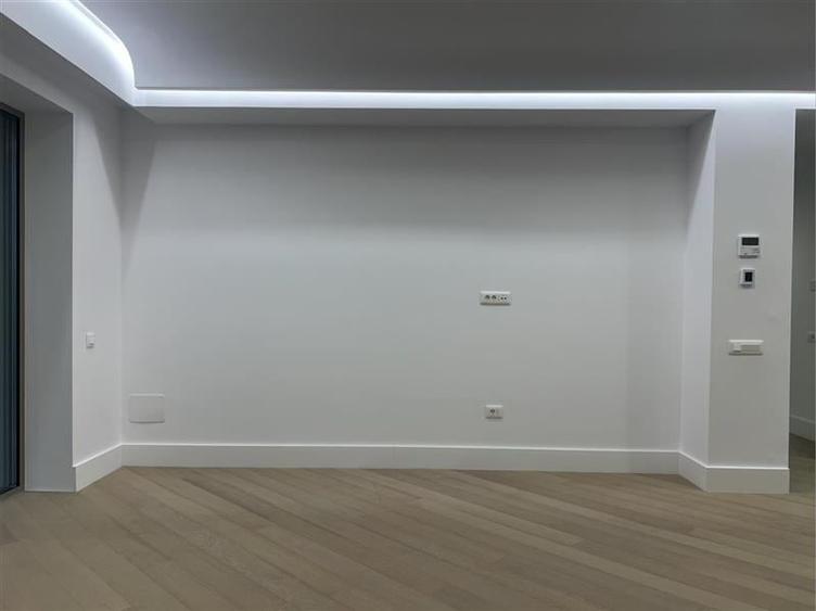 Apartament cu 3 camere decomandat în Iancu Nicolae