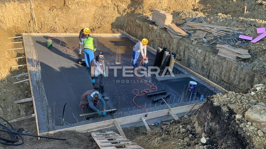 Casă individuală cu 6 camere cu Canalizare în Chinteni