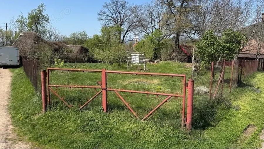 Teren de 756 mp, în Măgura