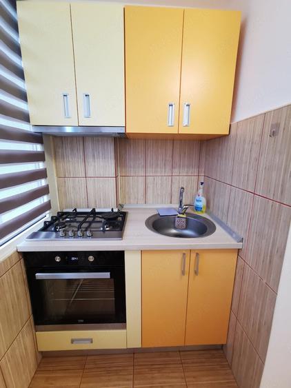 Apartament cu 2 camere decomandat în Plăvăț II