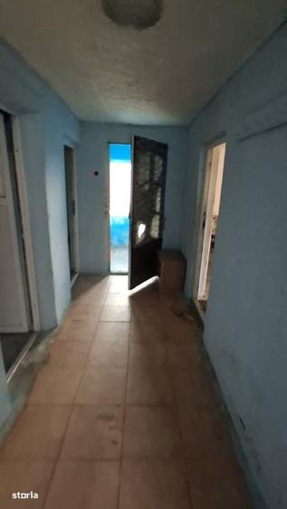 Casă cu 3 camere în Pietrărie