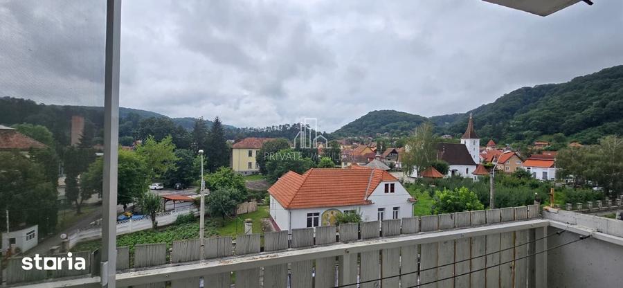 Apartament cu 4 camere în Central
