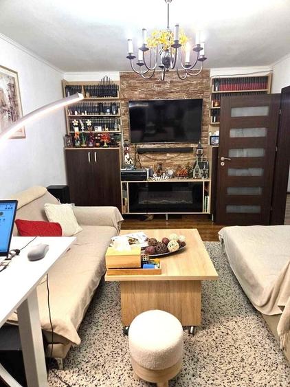 Apartament cu 4 camere decomandat, mobilat în Drumul Taberei
