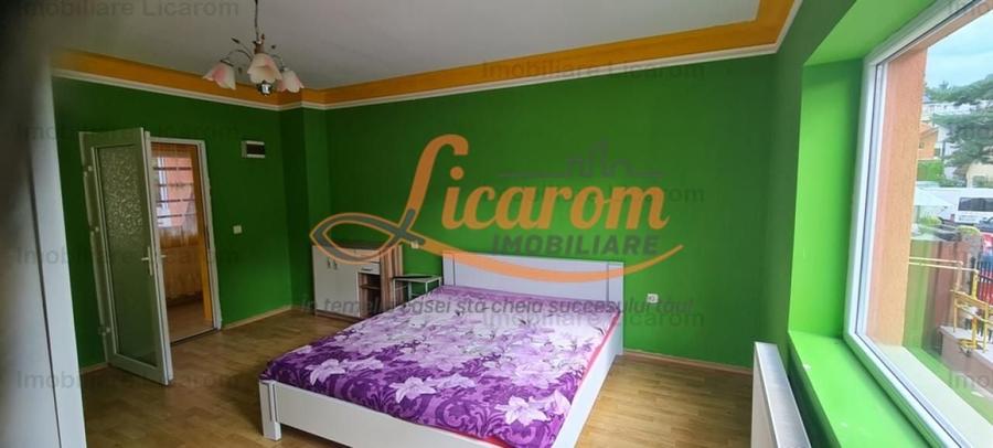 Casă individuală cu 6 camere semidecomandat cu Canalizare în Astra