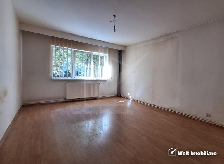 Apartament cu 3 camere decomandat în Zorilor