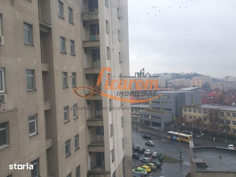 Spațiu comercial, de 65 mp, în Central