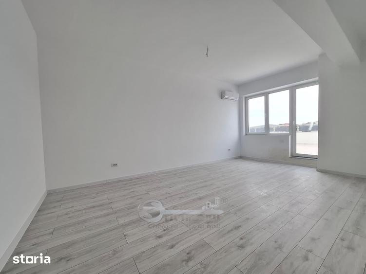 Apartament cu 3 camere decomandat în Galata