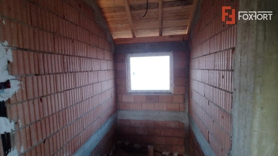 Casă individuală cu 4 camere cu Teren 531 Mp în Giarmata