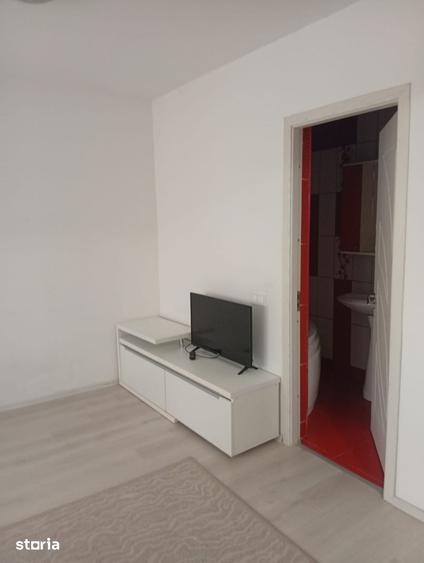Apartament cu 2 camere în Podu Roș