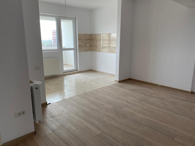 Apartament cu 2 camere semidecomandat, mobilat în Berceni — fotografia 2