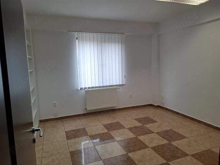 Casă cu Teren 35 Mp în Central