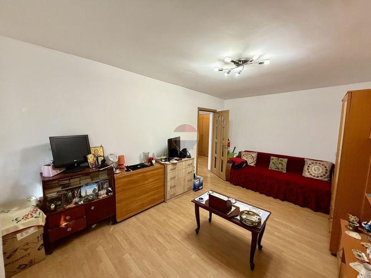 Apartament cu 2 camere decomandat în Sud