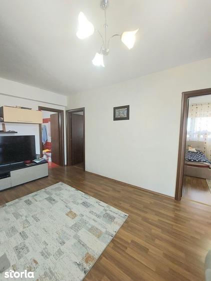 Apartament cu 3 camere în Nufărul