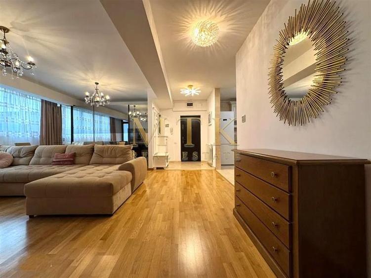 Apartament cu 3 camere decomandat, mobilat în Kiseleff