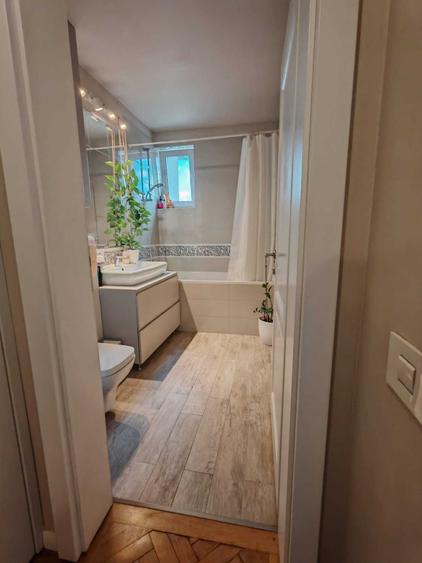 Apartament cu 3 camere decomandat în Ultracentral