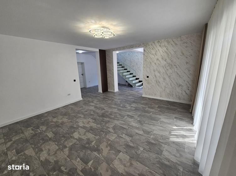 Casă cu 4 camere în Teilor