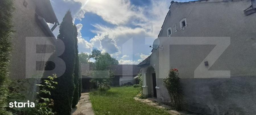 Casă cu 5 camere cu Teren 500 Mp în Beclean