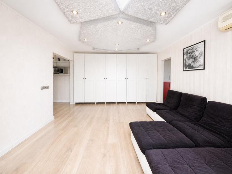 Apartament cu 3 camere în Iosia