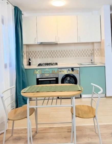Apartament cu 3 camere decomandat, mobilat în Gara de Nord