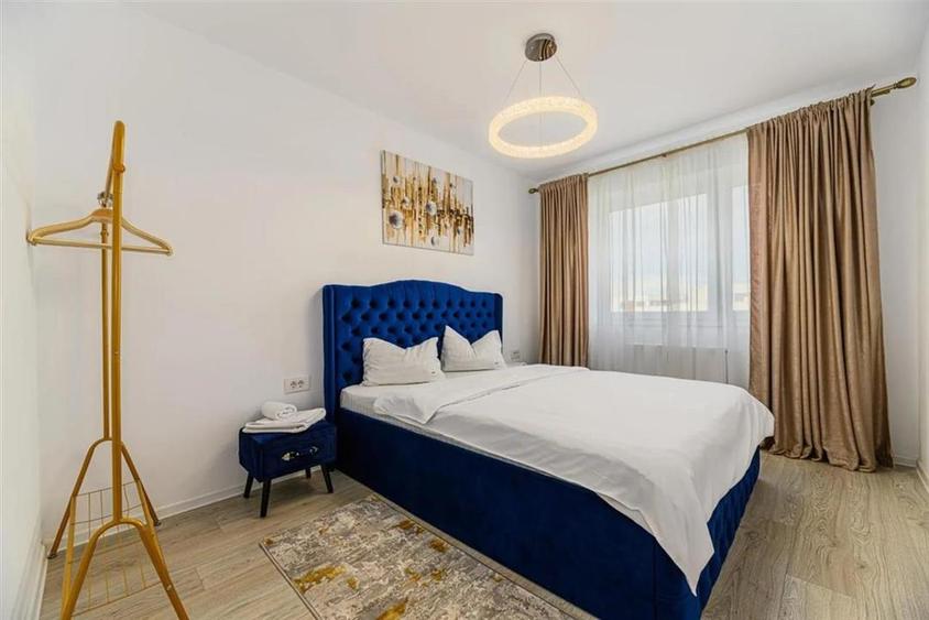 Apartament cu 2 camere decomandat, mobilat în Tractorul