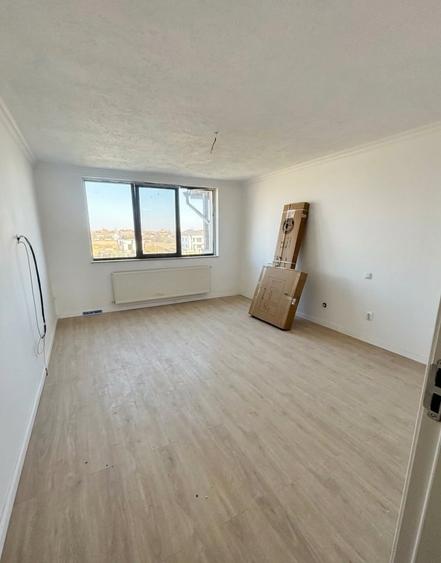Apartament cu 5 camere, scara interioara, 4 bai, finisaje moderne - 4