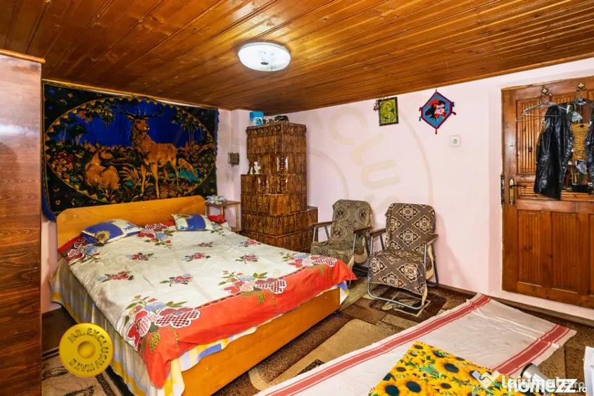 Casă cu 5 camere cu Teren 5232 Mp în Căldăraru
