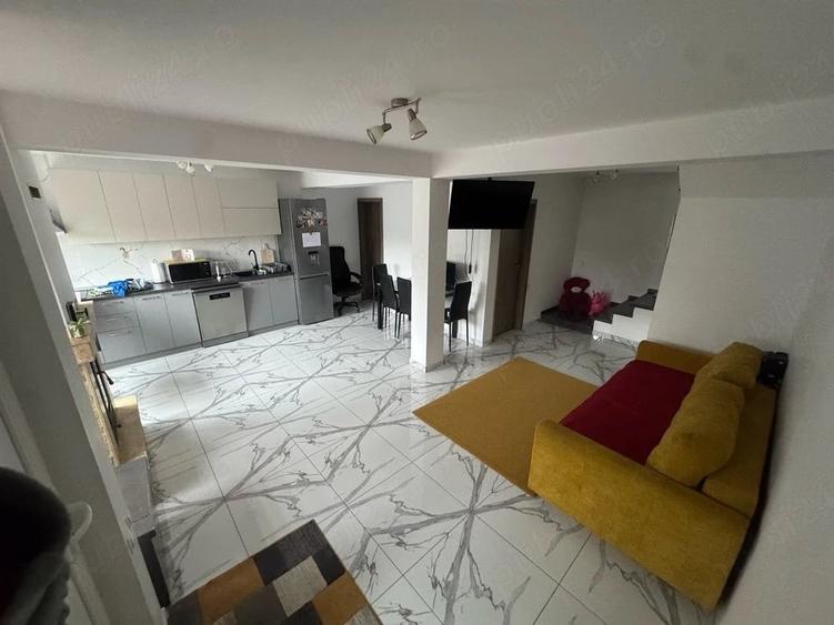 Casă cu Teren 600 Mp în Borhanci