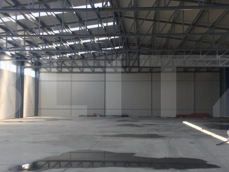 Spațiu industrial, de 2,000 mp, în Exterior Vest