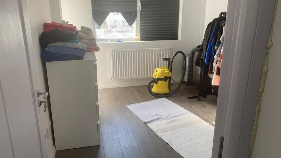 Duplex cu 4 camere cu Canalizare în Nord-Est