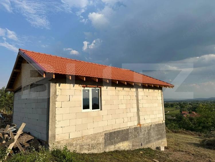Casă cu Teren 1400 Mp în Chimindia