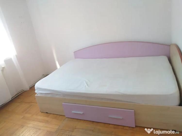 Apartament cu 2 camere semidecomandat în Gară