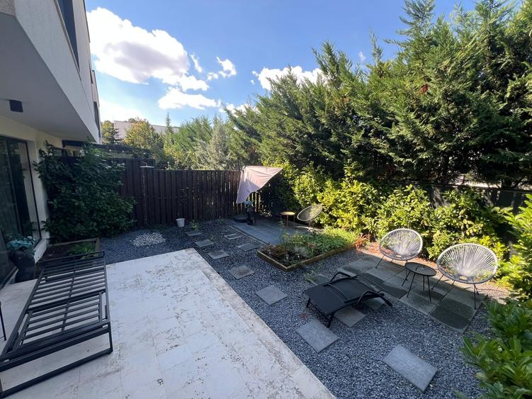 Duplex cu 4 camere cu Canalizare în Corbeanca