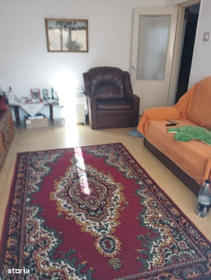 Apartament cu 2 camere decomandat în Obor