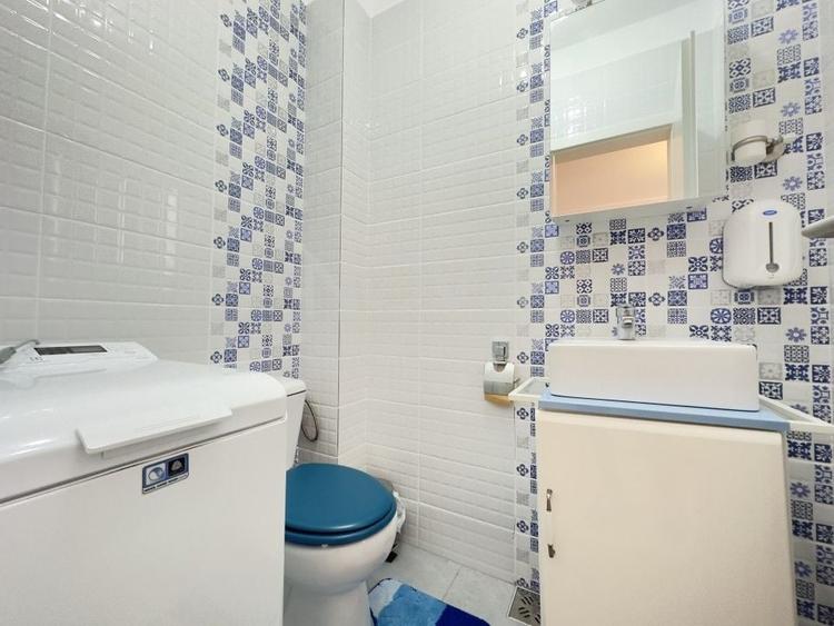 Apartament cu 3 camere semidecomandat, mobilat în Turnișor