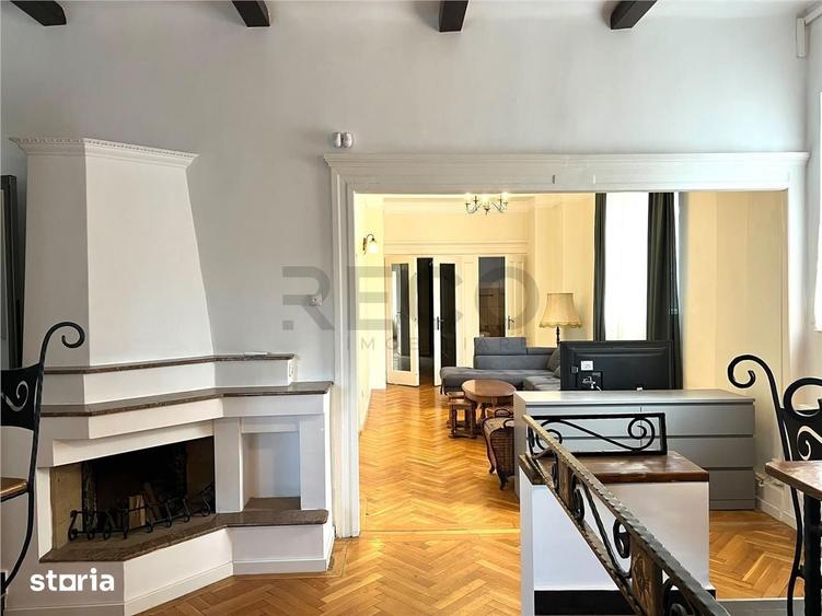 Apartament cu 4 camere semidecomandat în Central
