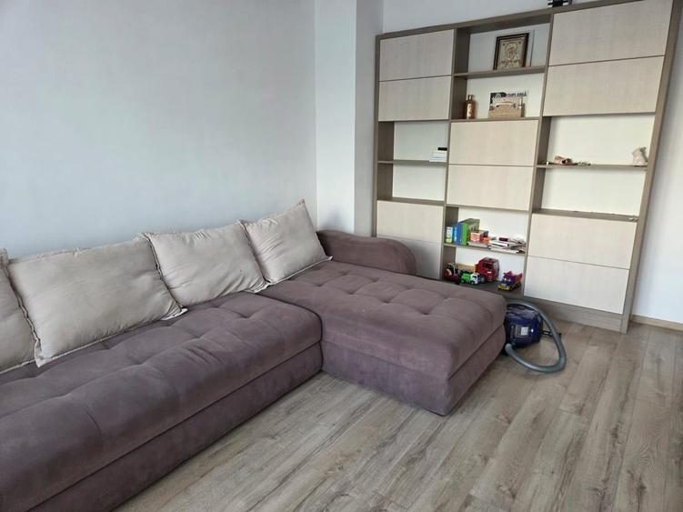 Apartament cu 2 camere decomandat în Valea Ialomiței