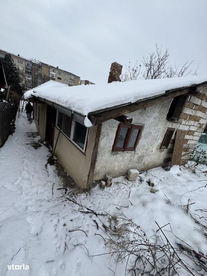Casă cu 3 camere cu Teren 445 Mp în Valea Rosie