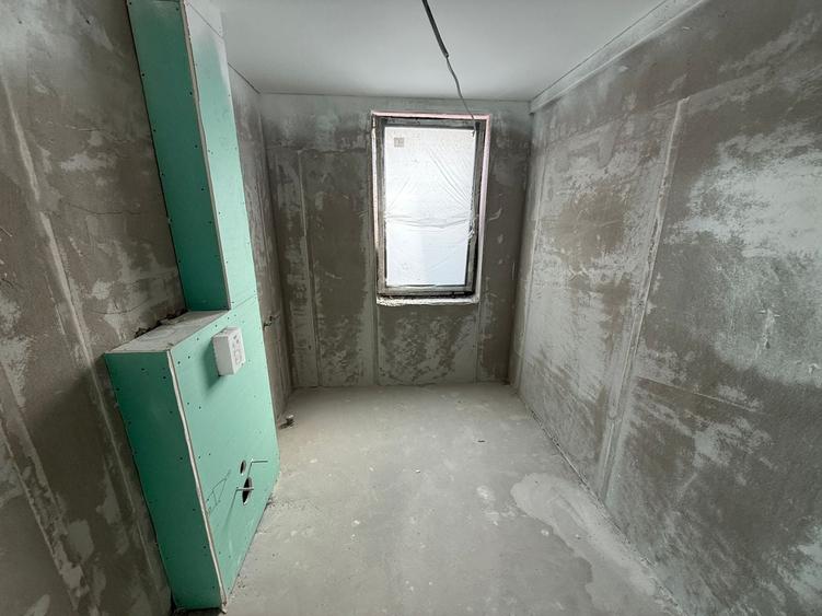 Apartament cu 2 camere decomandat în Tomis Plus