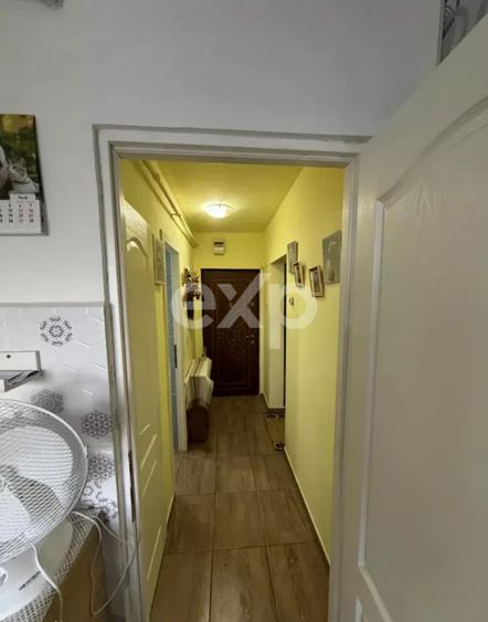 Apartament cu 2 camere decomandat, mobilat în Micro 6