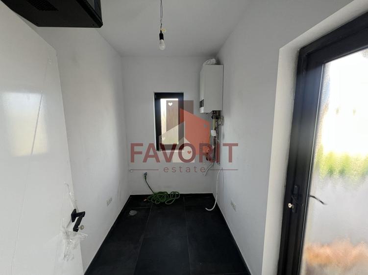 Duplex cu 5 camere cu Canalizare în Chișoda