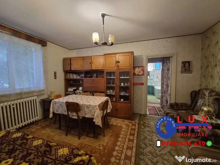 Apartament cu 3 camere semidecomandat în Ultracentral