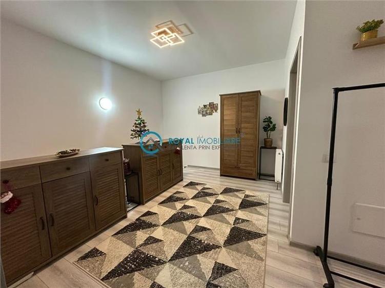 Duplex cu 5 camere cu Canalizare în Bucov