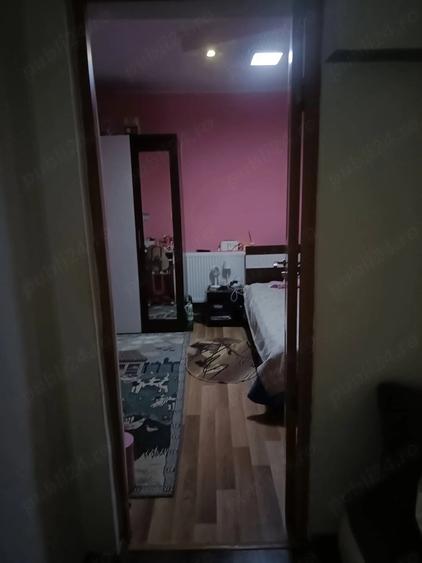 Casă cu 7 camere cu Teren 252 Mp în Exterior Vest